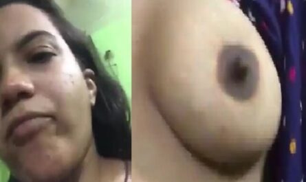 Unmarried Sexy Girl Boobs XXX Show Viral Selfie Reloaded