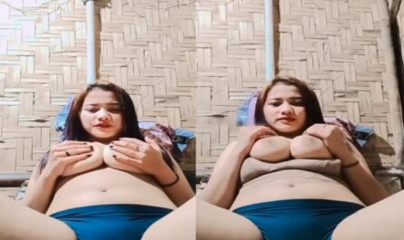 Northeast Busty Naughty Girl Huge Boobs Show And Pussy Rubbing