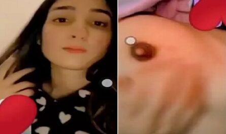 Tall Pakistani Sexy Girl Viral Untouched Boob XXX Show