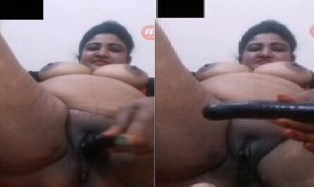 Busty Naughty Bhabhi Exposing Big Boobs And Viral Dildoing