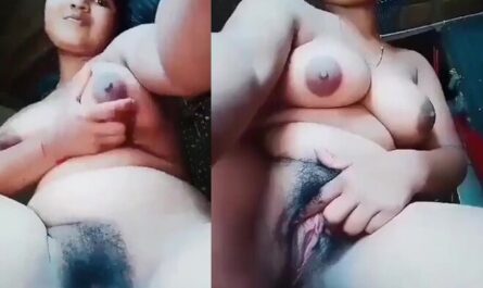 Bushy Pussy Chubby Indian Girl Boob Press Selfie