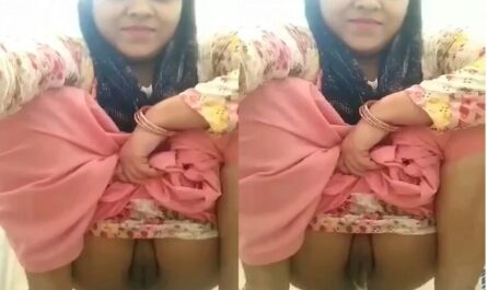 Dehati Xxx Naughty Bhabhi Pissing Viral XXX Video Making