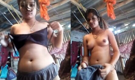 Free Sexy Figure Indian Girl Wearing Inners Viral XXX Show