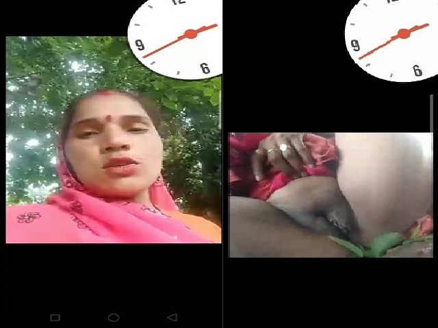 Horny Slutty Bhabhi Viral Desi Nude XXX Video Showing Pussy