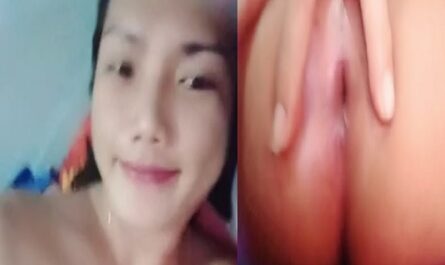 Sexy Naughty Shemale Desi Anal Fingering In Nude