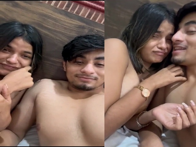 Shy Girlfriend Boobs Show Romance Viral Desi Mms