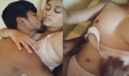 Small Boobs Sexy Girlfriend Viral Sex Video With Pervert Lover