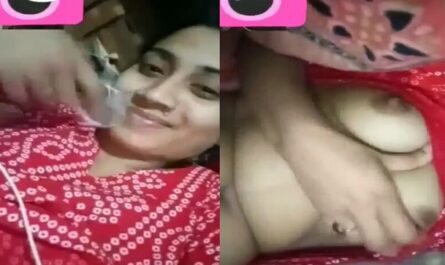 Smiling Cute Sexy Girl Nude Video Call XXX With Boyfriend