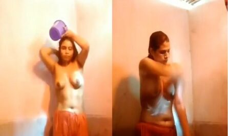 Unmarried Desi Hot Bhabhi Viral Nude Bath Video