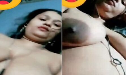 Unsatisfied Chubby Bhabhi Big Boobs Showing On Viral Call