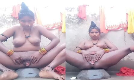 Village Naughty Desi Wife Nude Bath And Vagina Viral Show