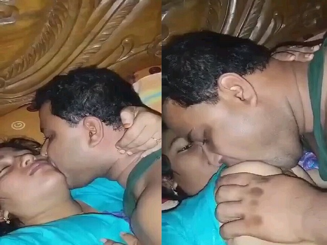 Wife Boobs Sucking Pervert Husband In Bangladeshi Sex Clip